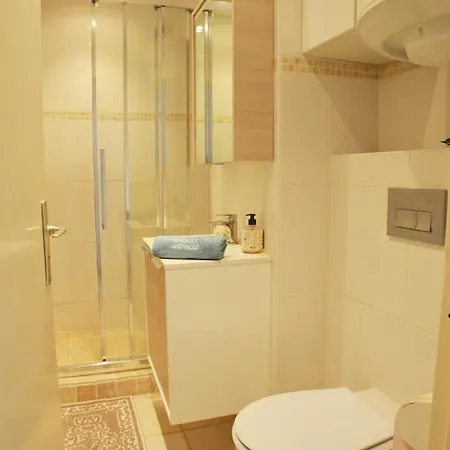 Appartement Bel Climatisé 1 *